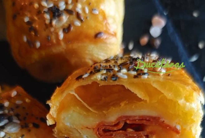 Rulouri cu cașcaval și chorizo - Rețeta rapidă și delicioasă