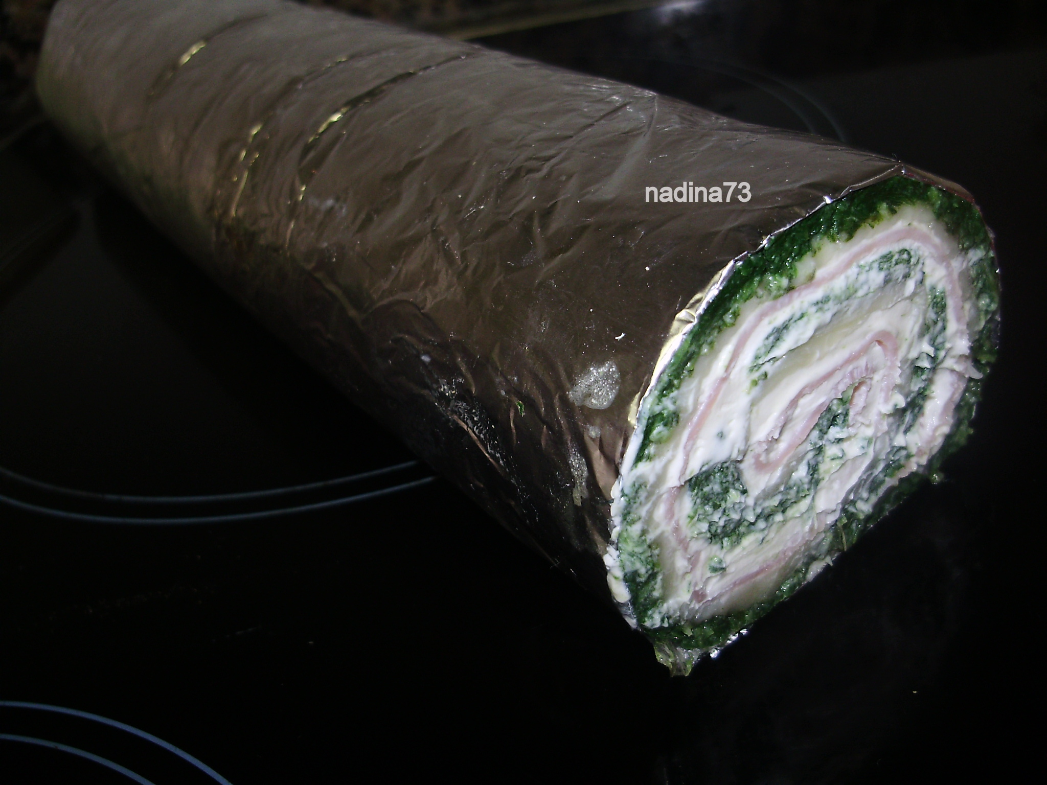 Rulada cu spanac si sunca