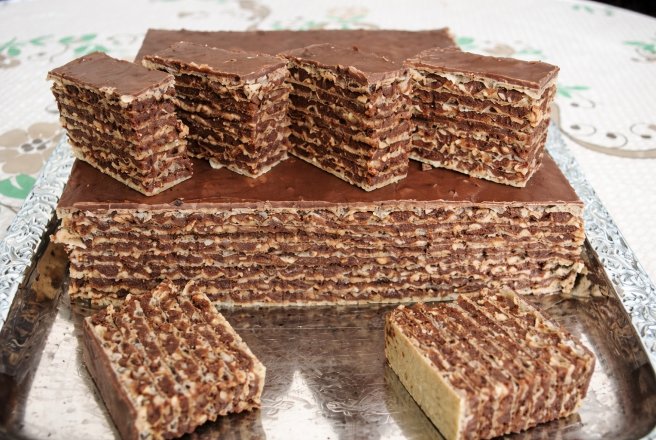 Desert prajitura cu foi de napolitane