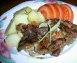 Ceafa de porc  cu salvie si rosii-0