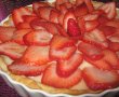 Tarta cu crema de vanilie si capsuni-4