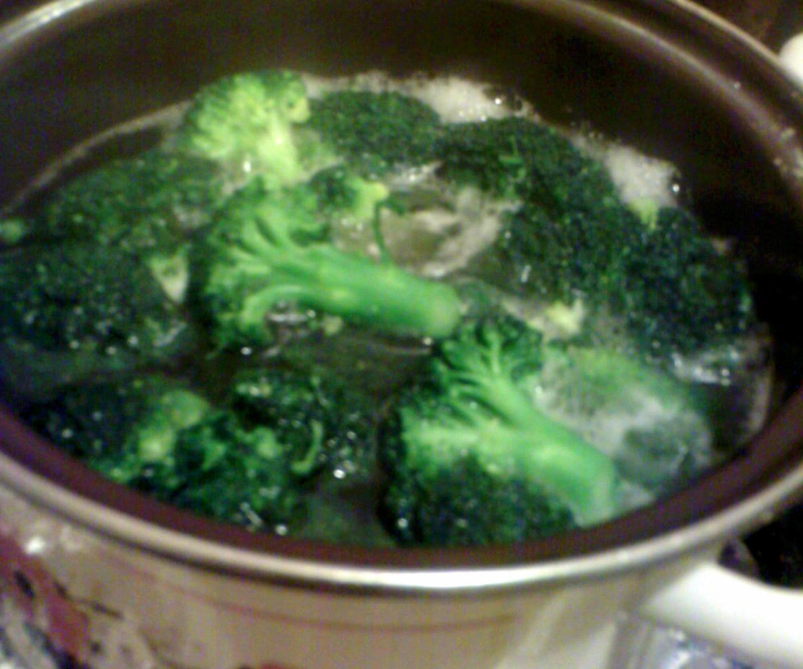 Conopida si broccoli la cuptor