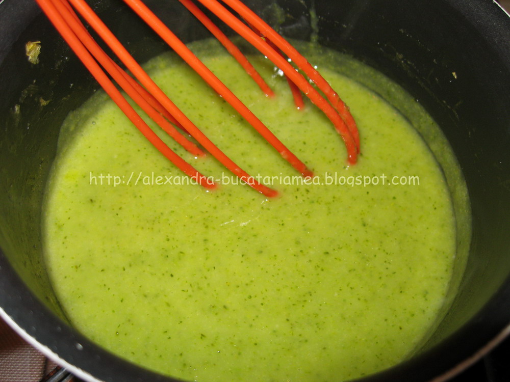 Supă cremă de broccoli