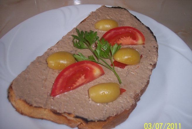 Pateu din ficat de pui