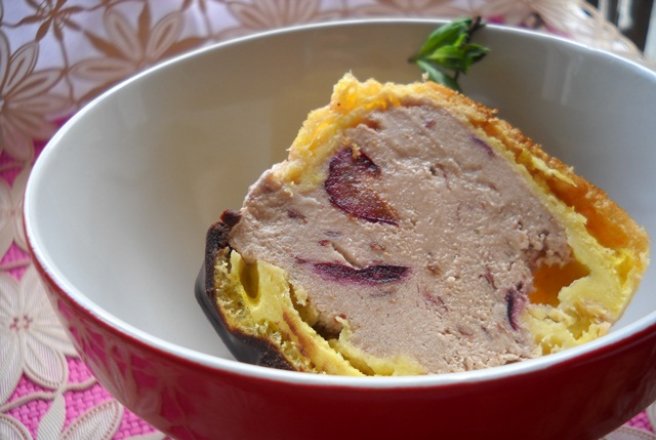 Profiterol cu inghetata de cirese