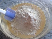 Prajitura cu foi de zahar ars si crema de ness