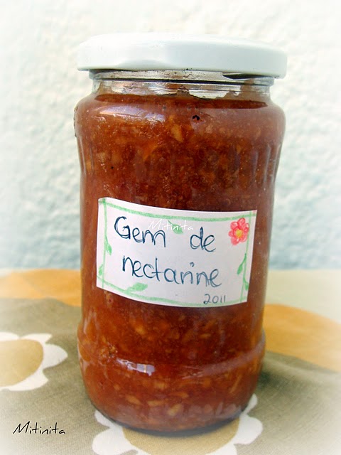 Gem de nectarine cu ghimbir