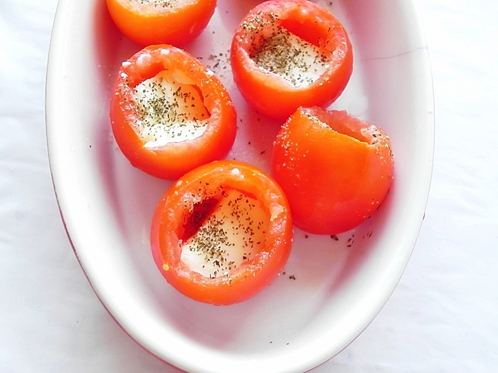 Aperitiv cu rosii
