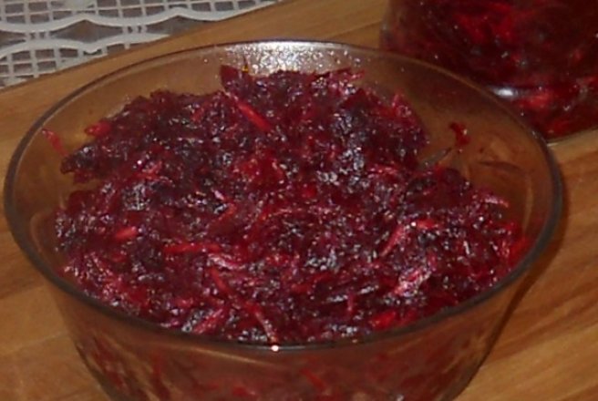 Salata de sfecla rosie