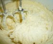 Desert prajitura cu nuci caramelizate, crema de vanilie si lamaie-8