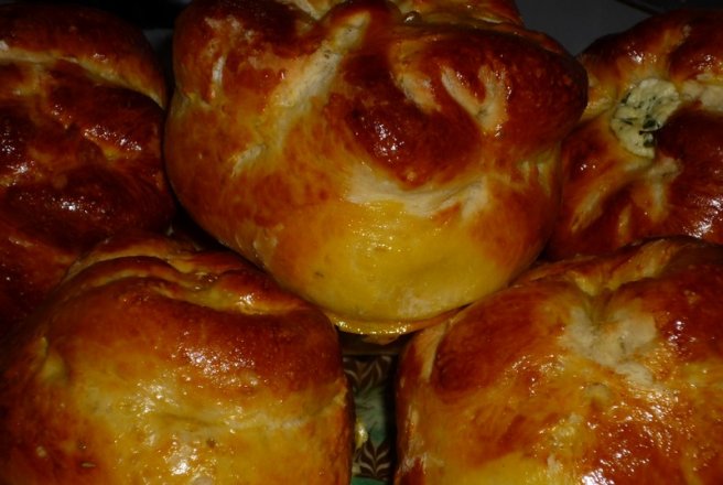 Placintele cu branza feta
