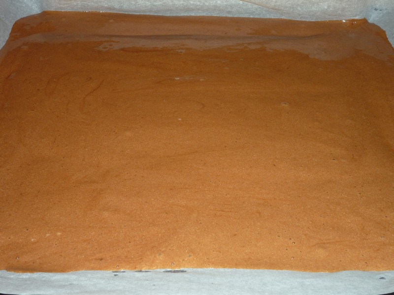 Rulada de ciocolata cu branza dulce si zmeura