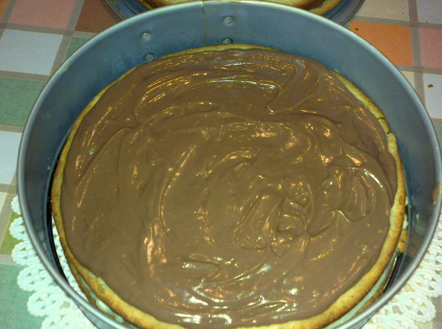 Tort cu piersici