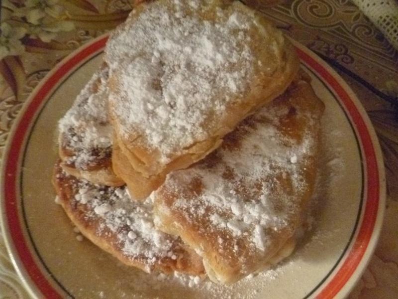Pateuri cu mar (reteta de la mama)