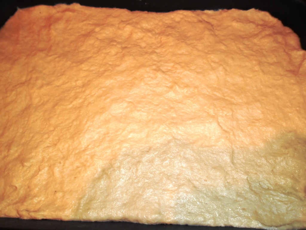Crumble aromat, cu mere, portocale si nuci