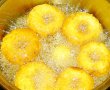 Reteta de preparare a papanasilor cu branza dulce-prajiti-2