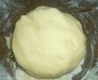 Tarta delicioasa cu mere si stafide-12