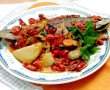 Pastrav cu legume si sos de rosii picant-2