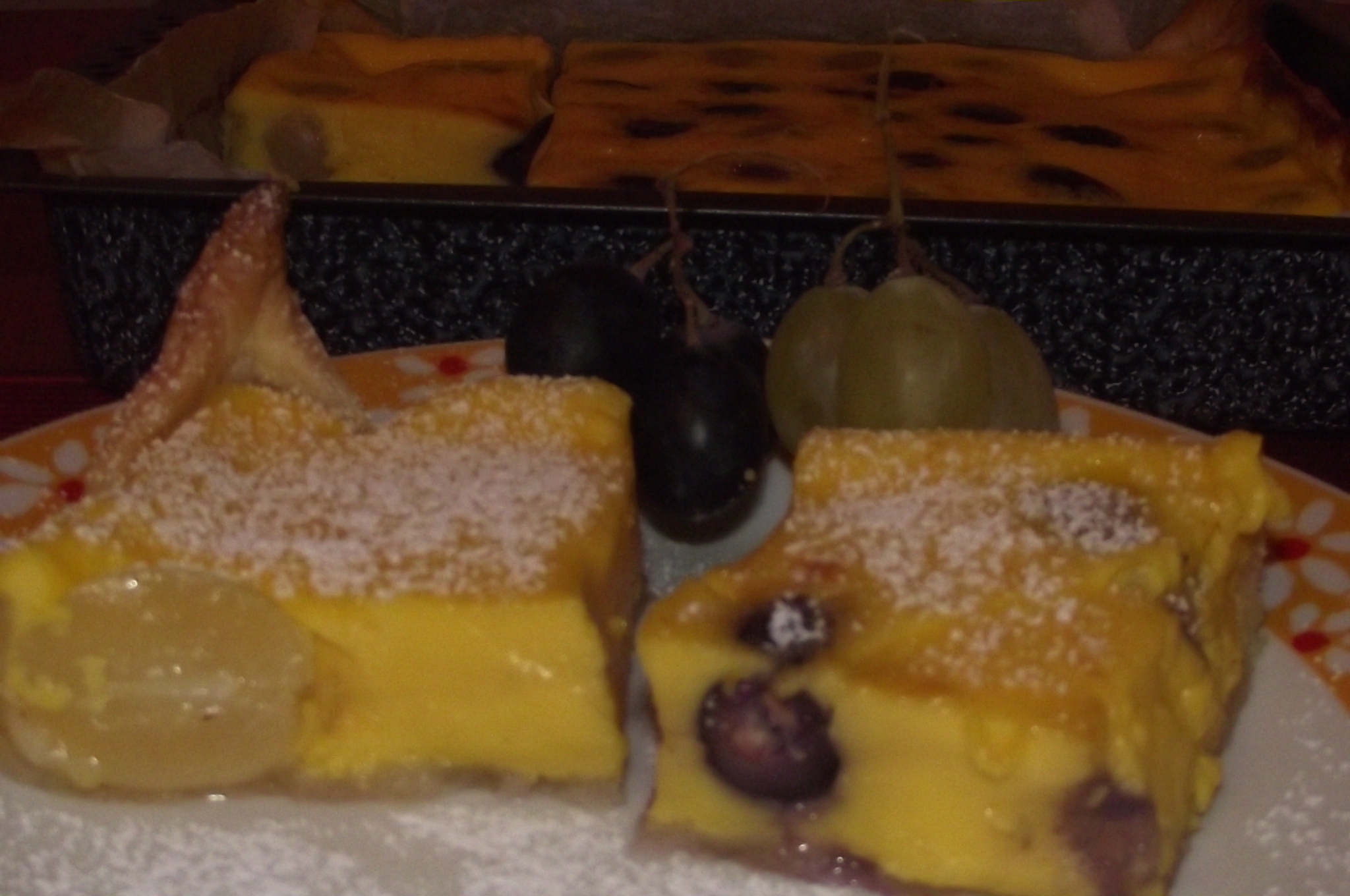Tarta cu crema de branza si struguri