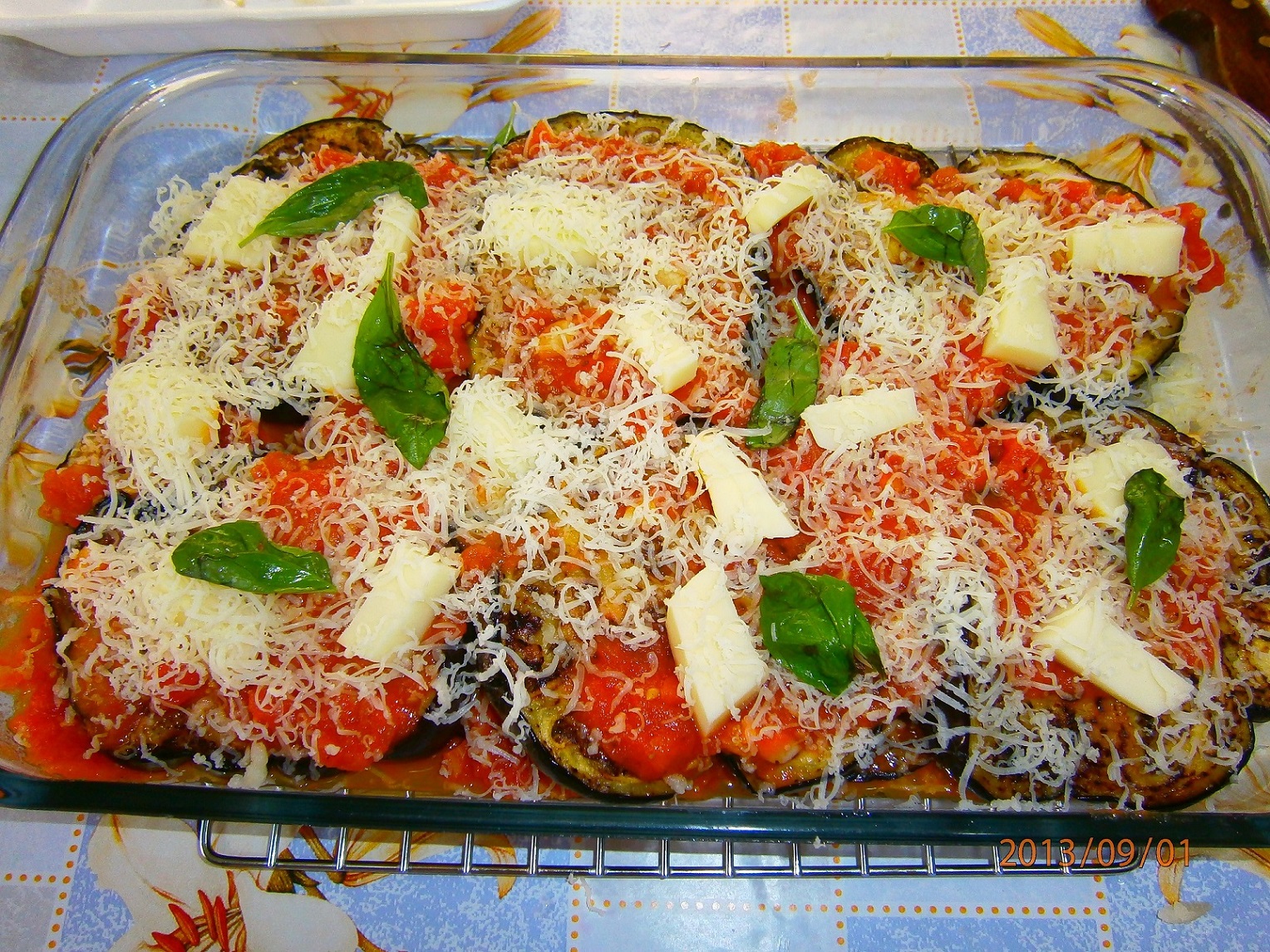 Vinete la cuptor cu mozzarella si cascaval