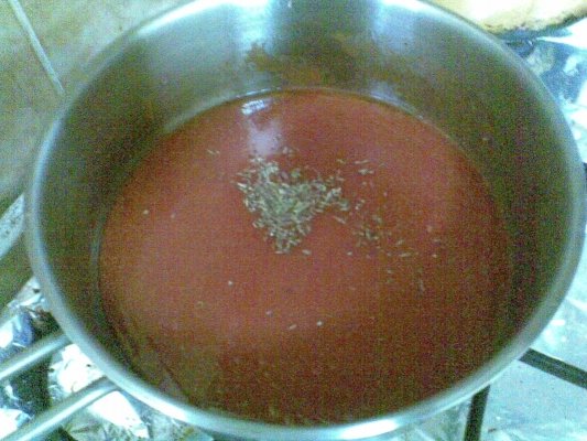 Tortellinni cu carne si sos de rosii