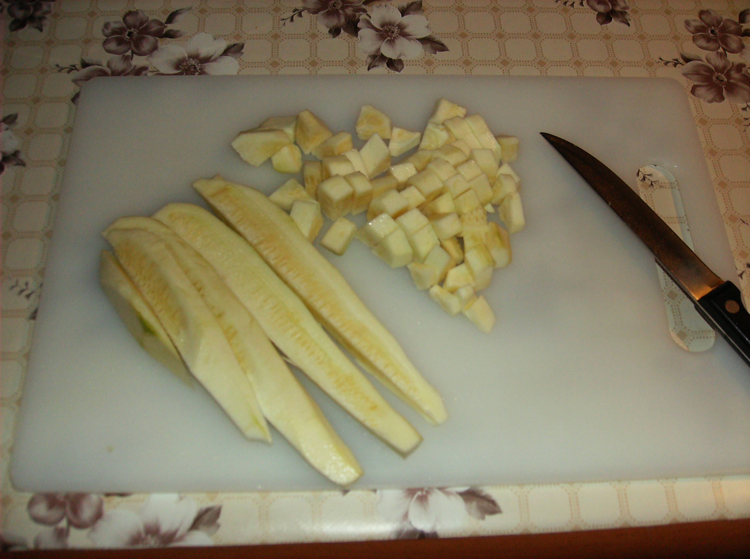 Dovlecei cu carne tocata