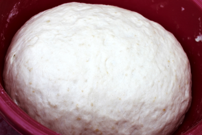 Pizza cu sparanghel si ciuperci