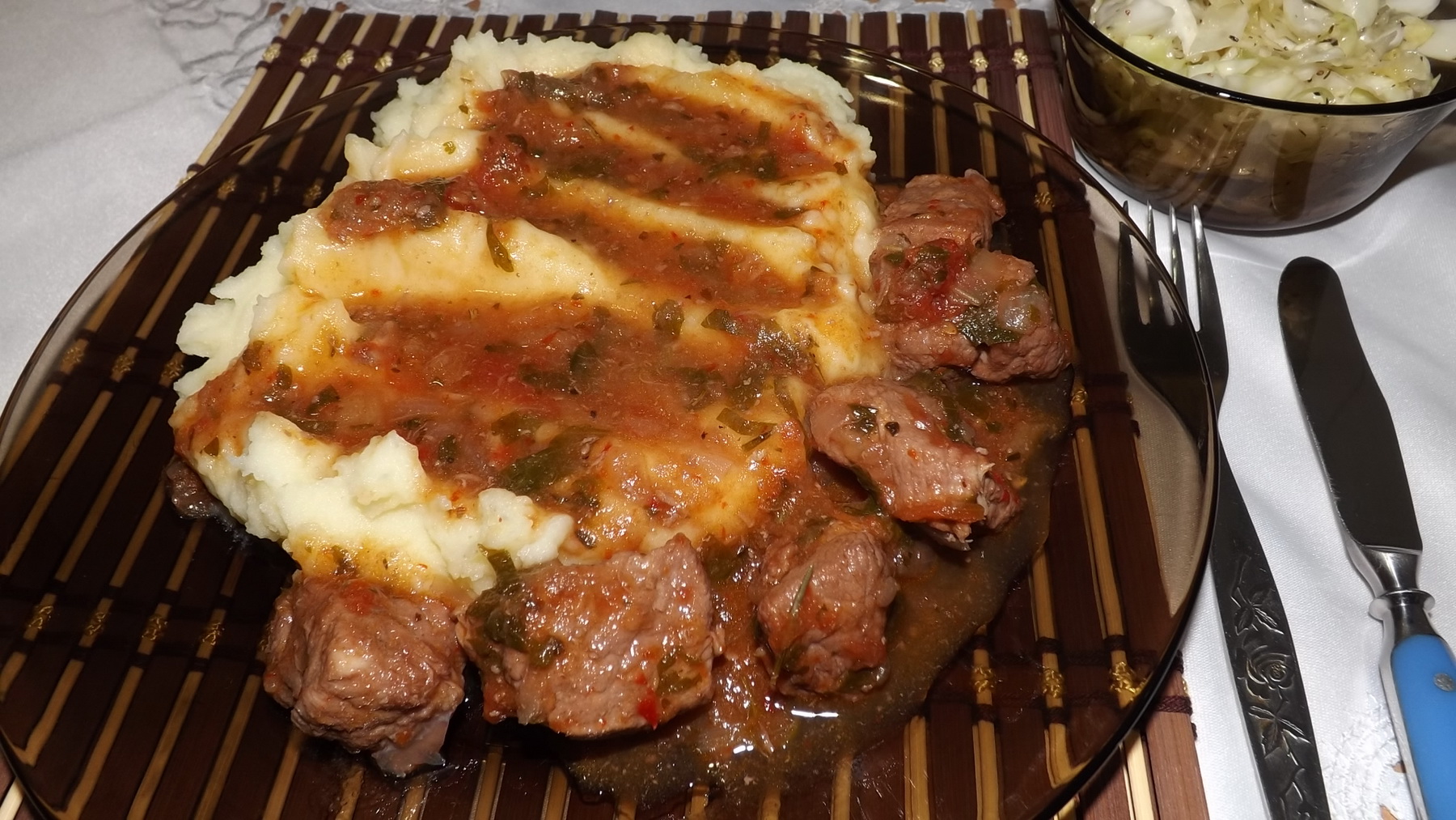 Tocanita de porc cu piure de cartofi