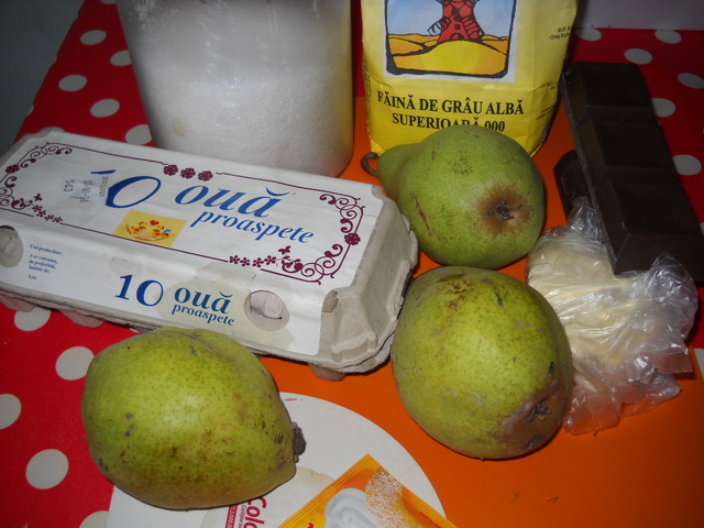 Prajitura cu pere si ciocolata