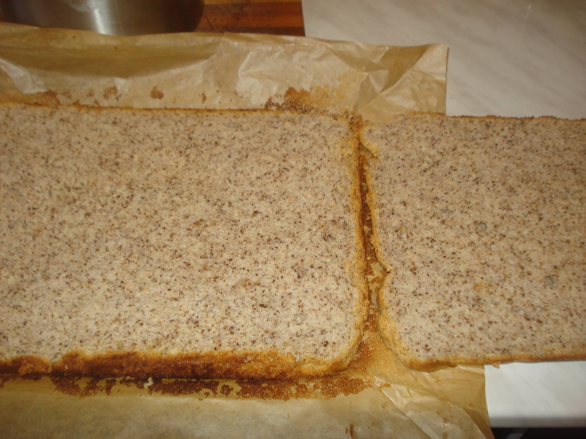 Prajitura cu crema de nuca si zmeura