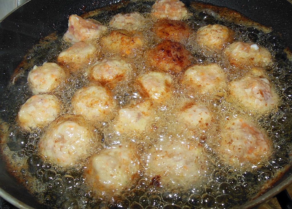 Chiftelute de curcan cu maioneza