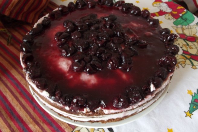 Tort cu crema de iaurt si mascarpone
