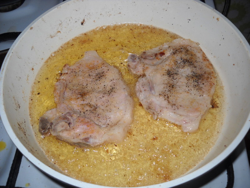 Cotlet cu cartofi taranesti