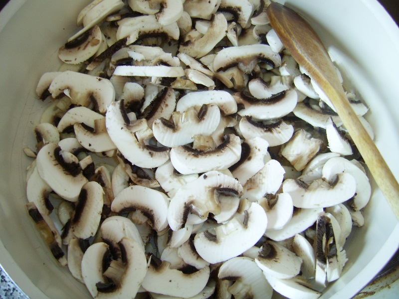 Spätzle cu ciuperci si smantana