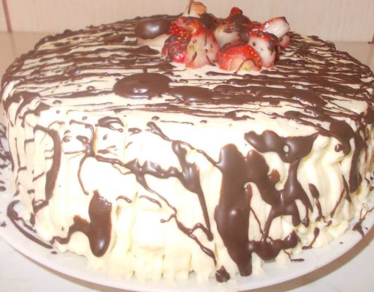 Tort cu capsuni