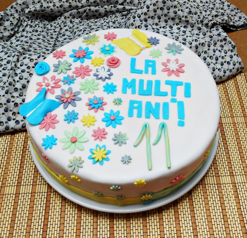 Tort cu spuma de capsuni