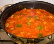 Perisoare de carne cu sos tomat si ciuperci-9