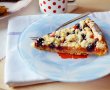 Tarta cu mure, caise si crumble-1