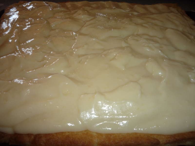 Flan cu crema de vanilie si fructe