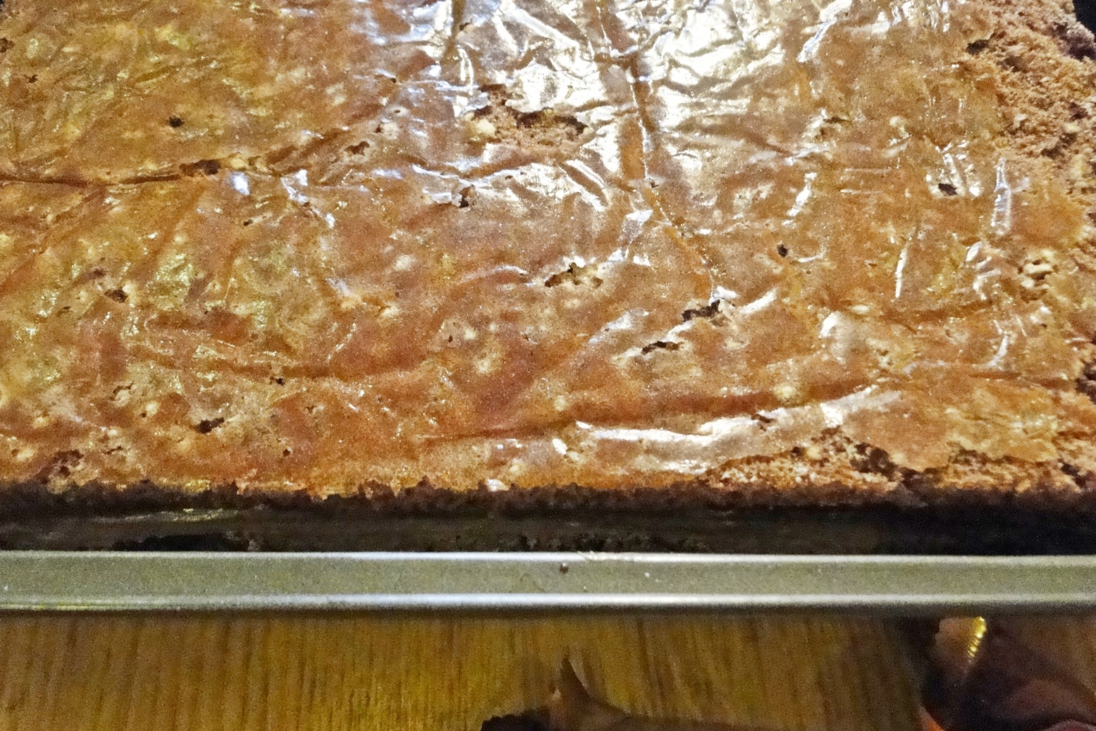 Prajitura cu ciocolata si batoane Twix