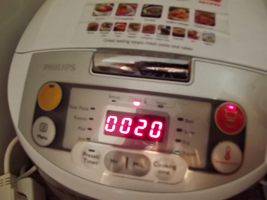 Placinte cu varza si carnati