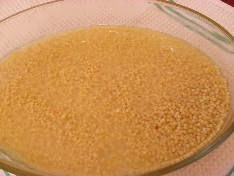 Cus-cus  cu aripioare si cascaval