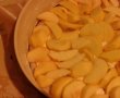 Tort din pandispan cu mere si crema caramel-1