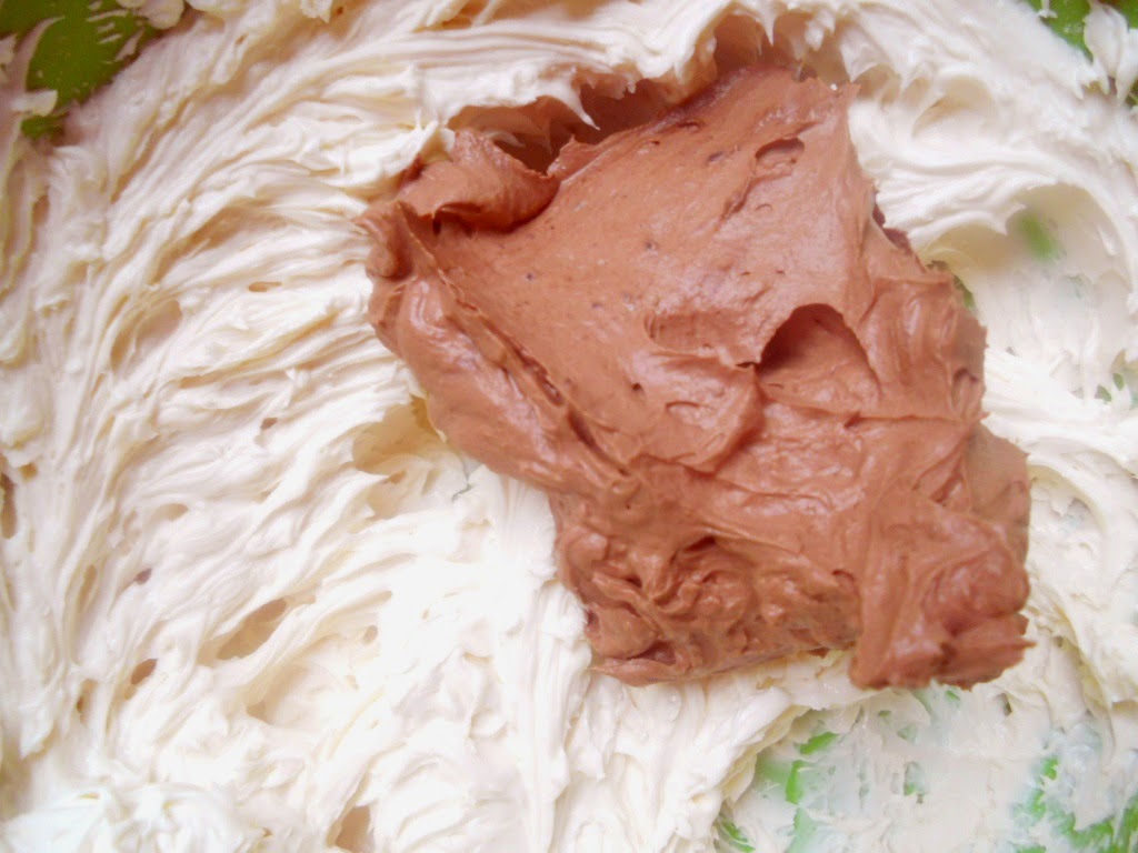 Tort cu zmeură şi mascarpone
