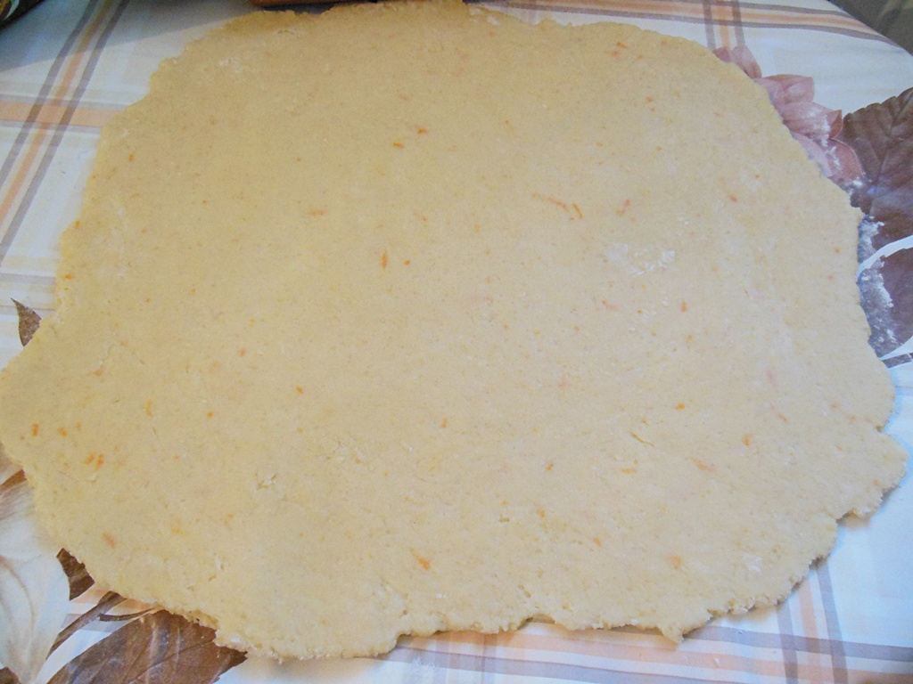 Tarta cu branza si stafide