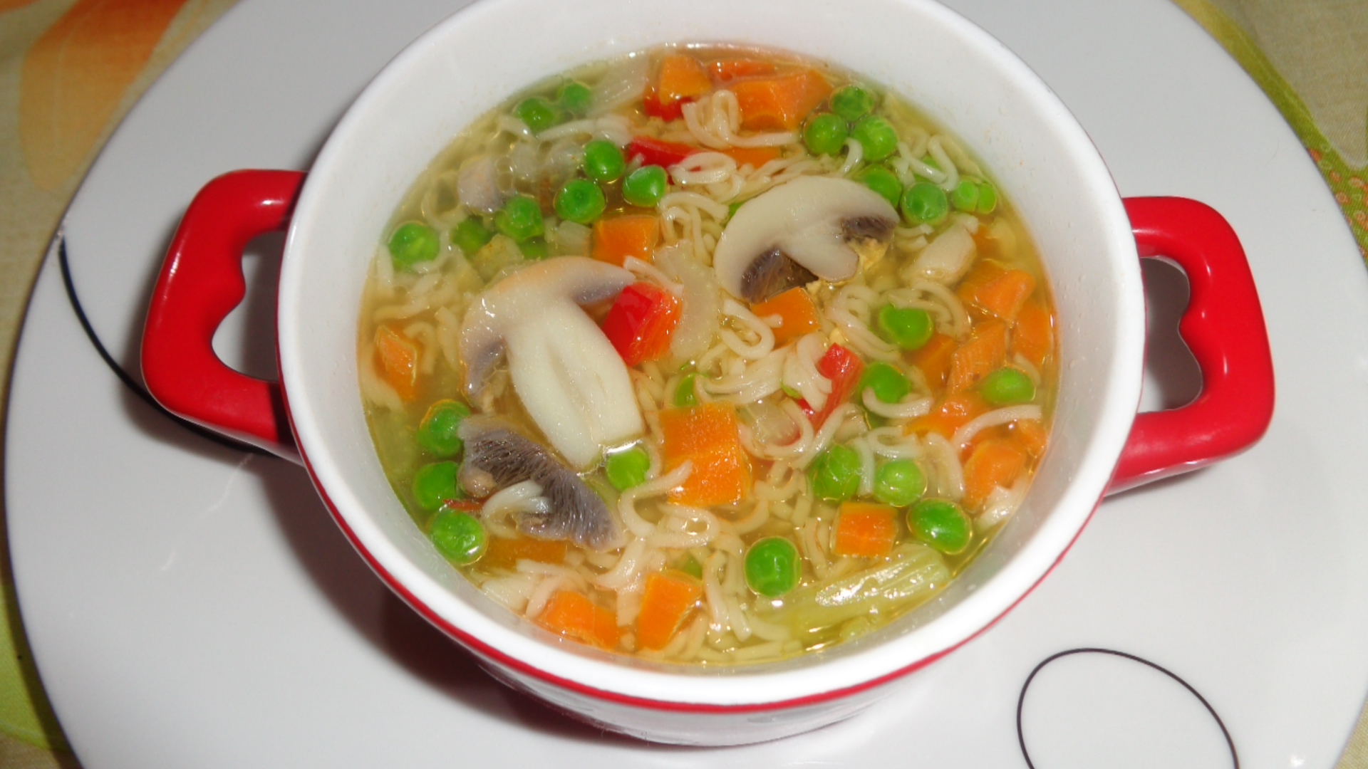 Supa cu ciuperci si taitei - de post