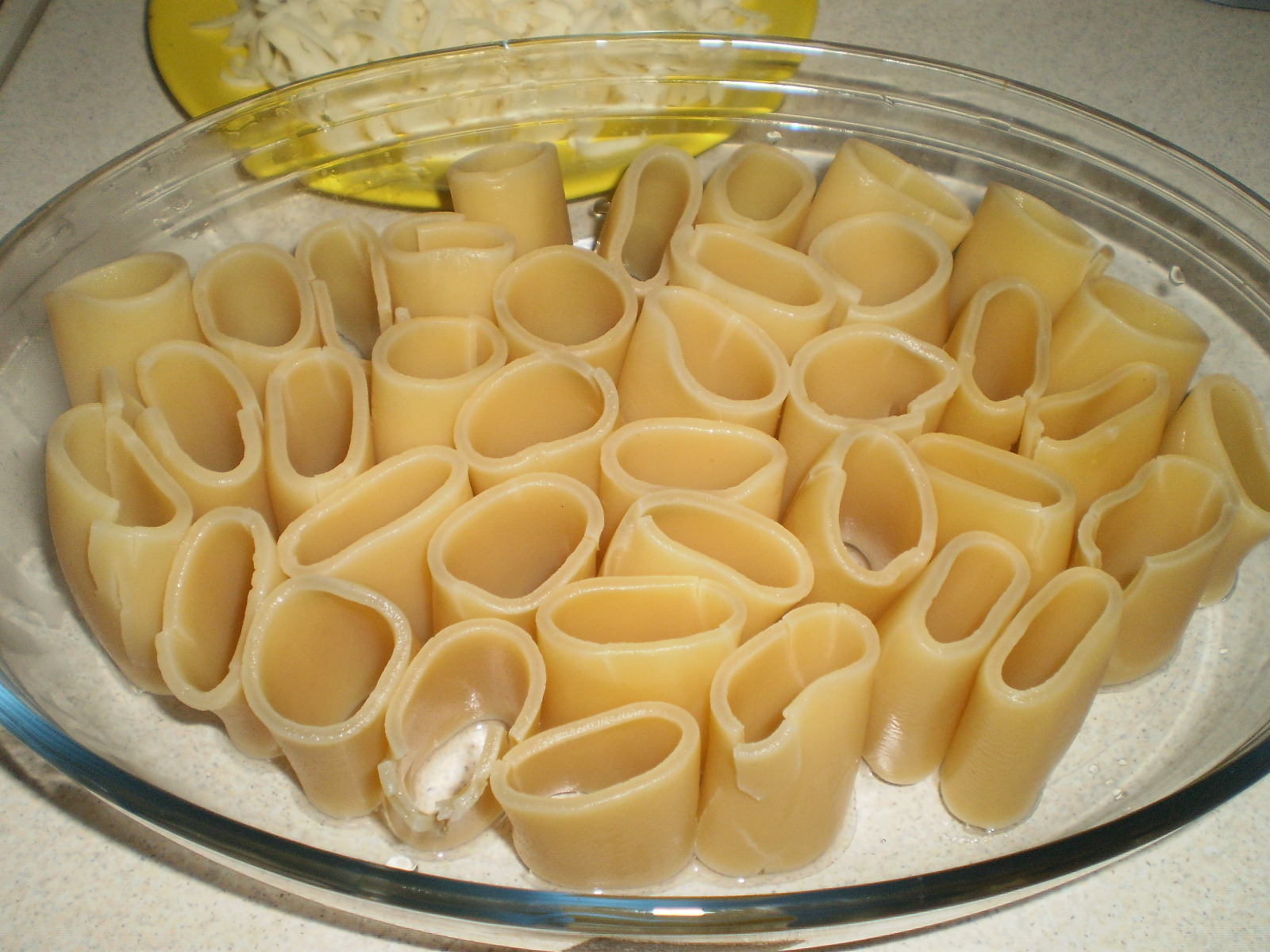 Paccheri umpluti la cuptor