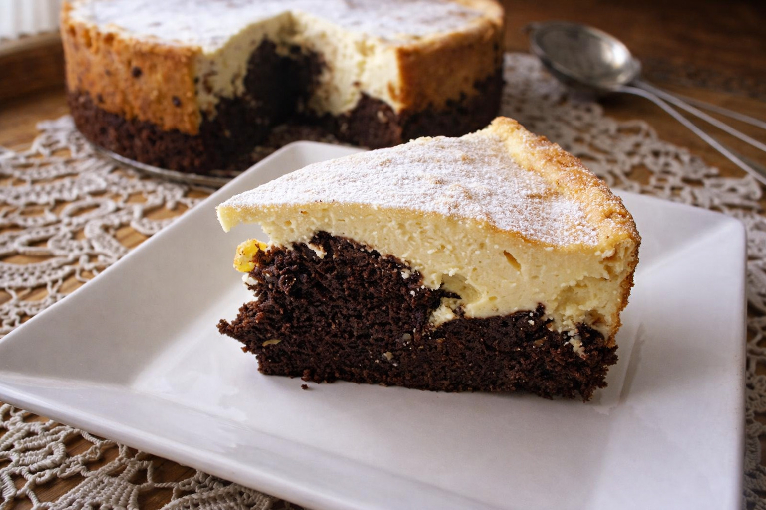 Prajitura (pasca) cu branza si ciocolata