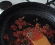 Paste cu sos si carne de vita-0