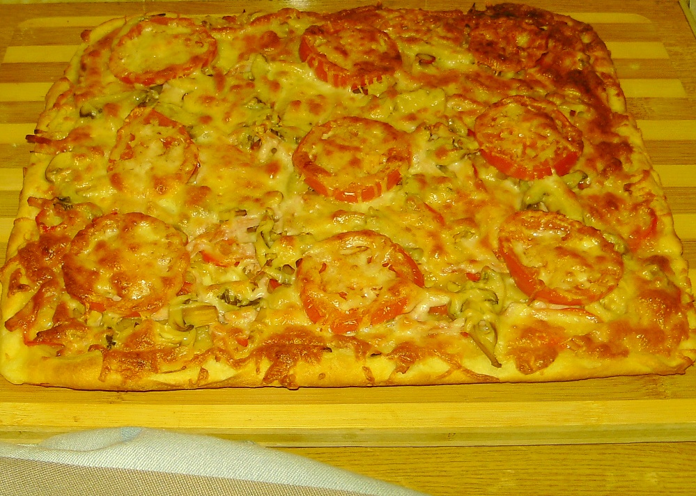 Pizza cu sunca